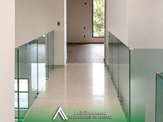 Barandal de cristal templado tintex verde para fachada moderna