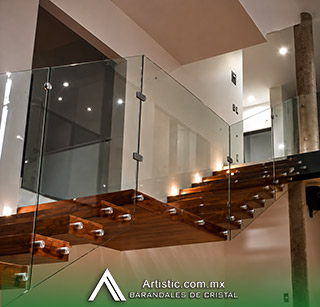 Barandal de cristal templado para escaleras y roof garden